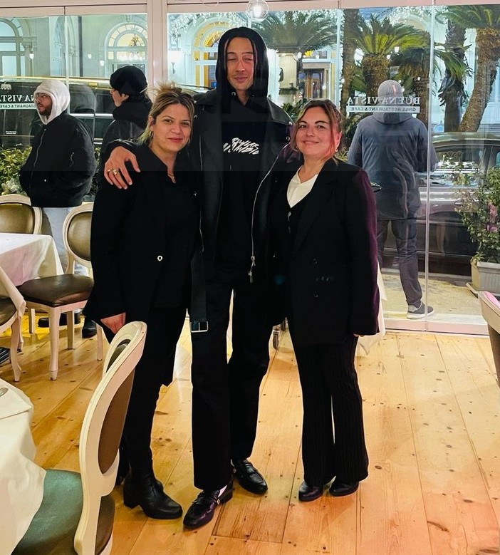 Festival di Sanremo 2024: il rapper Ghali ieri sera a cena al ristorante Buenavista (Foto)