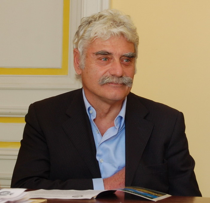 Sanremo: Pian di Poma, Comunale e Torneo della Carlin's, 3 interpellanze del consigliere comunale Tinelli Sanremo: Pian di Poma, Comunale e Torneo della Carlin's, 3 interpellanze del consigliere comunale Tinelli