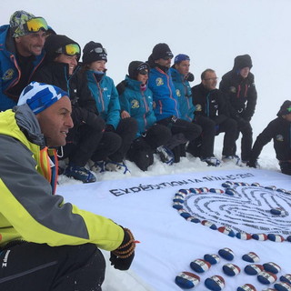 Strage del 14 luglio a Nizza: con i 'Galets' i nomi delle vittime sono stati portati anche sull'Himalaya Strage del 14 luglio a Nizza: con i 'Galets' i nomi delle vittime sono stati portati anche sull'Himalaya