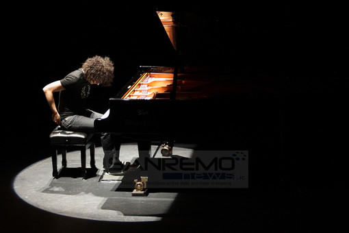Sanremo: le pi� belle foto del concerto di Giovanni Allevi