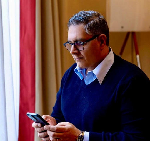 È la fine di un’era: Giovanni Toti si è dimesso e così cade la giunta, Liguria verso le elezioni È la fine di un’era: Giovanni Toti si è dimesso e così cade la giunta, Liguria verso le elezioni