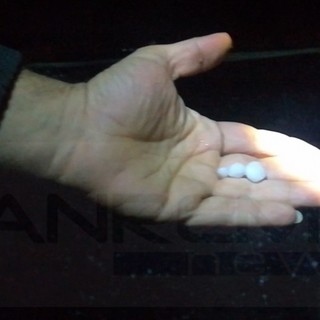 Maltempo questa notte: tuoni, fulmini e grandine tra Sanremo ed Arma di Taggia (le foto della grandinata)