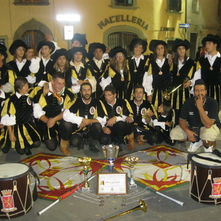 Ventimiglia: il Gruppo Sbandieratori e Musici in Umbria per il Campionato Italiano della Lega Italiana Sbandieratori