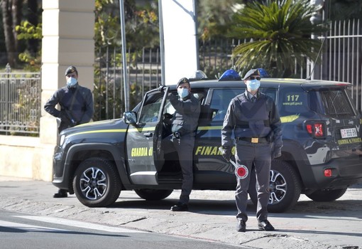 Pubblicato il bando di concorso per 66 allievi ufficiali all’Accademia della Guardia di Finanza per l’anno 2021/2022 Pubblicato il bando di concorso per 66 allievi ufficiali all’Accademia della Guardia di Finanza per l’anno 2021/2022