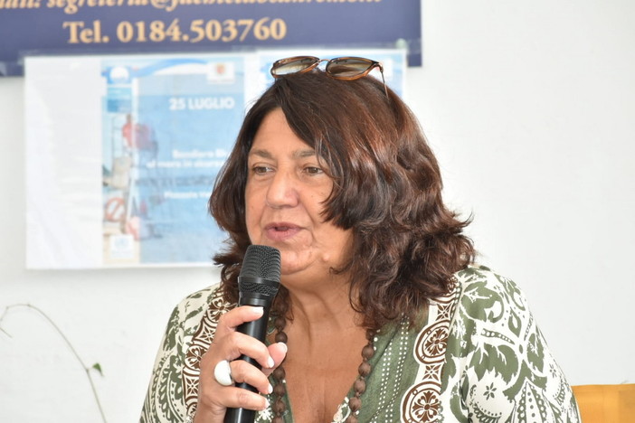 Ester Moscato Ester Moscato