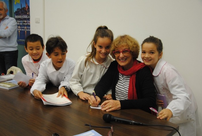 Per 'Libriamoci', la scrittrice Giuseppina Gullì incontra gli alunni dell’IC Italo Calvino