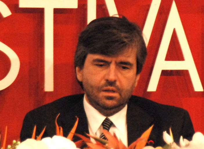 Festival 2010: il direttore artistico Mazzi non far� il tris