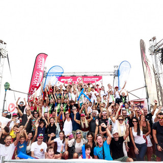 Triathlon, record di presenze per il Geoplin Challenge Sanremo: quasi 800 atleti da 31 nazioni animano la Riviera dei Fiori