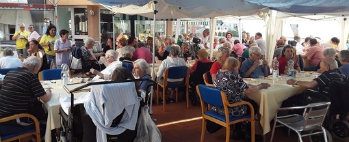 Vallecrosia: proseguono gli eventi a Casa Rachele tra pizza e grigliata Vallecrosia: proseguono gli eventi a Casa Rachele tra pizza e grigliata