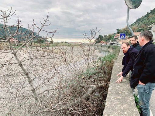Camporosso: 900mila euro con un bando dello Stato per mettere in sicurezza gli argini del Nervia (Video) Camporosso: 900mila euro con un bando dello Stato per mettere in sicurezza gli argini del Nervia (Video)