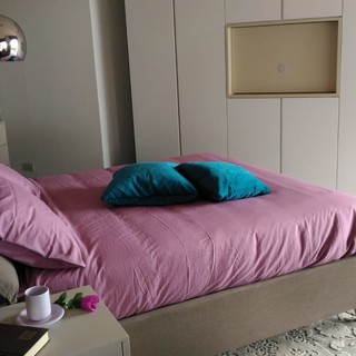 Soddisfa le tue esigenze di comfort anche lontano da casa: tra le novità di Gabbiani la poltrona letto "Gaya" e l'armadio con il porta TV integrato