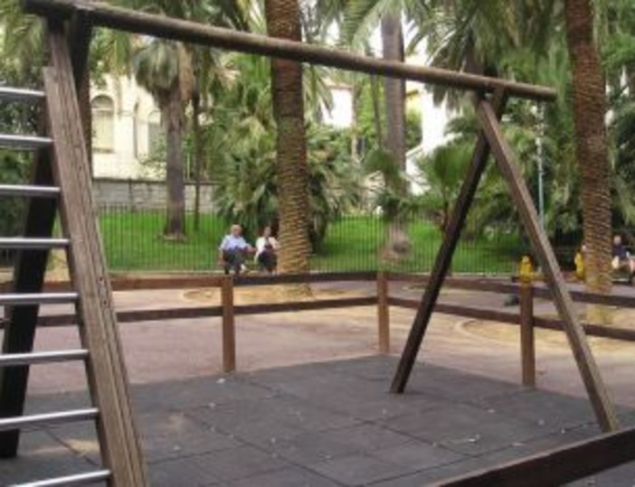 Sanremo: e-mail per protestare contro degrado giardini Sanremo: e-mail per protestare contro degrado giardini
