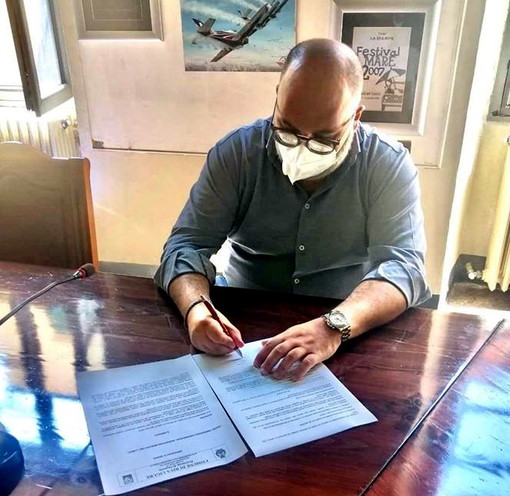 Riva Ligure: le decisioni per la 'ripartenza' prese ieri della Giunta, Giuffra "Ritornare alla normalità gradualmente" Riva Ligure: le decisioni per la 'ripartenza' prese ieri della Giunta, Giuffra "Ritornare alla normalità gradualmente"