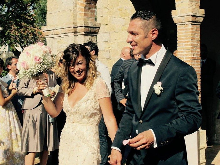 Fiori d'arancio in casa Argentina Arma: sabato scorso Gianni Brancatisano ha sposato Stefania Coccoluto Fiori d'arancio in casa Argentina Arma: sabato scorso Gianni Brancatisano ha sposato Stefania Coccoluto