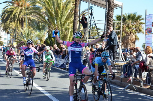 Sanremo: l'italiana Marta Cavalli si aggiudica la 73a edizione del Gran Premio di Apertura (Foto e Video)
