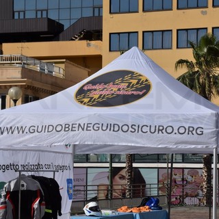 Trovata maglietta sportiva da calcio, misura da bambino, in piazza Colombo a Sanremo