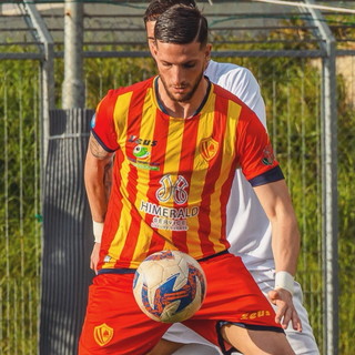 Calcio: colpo di mercato in attacco per la Sanremese, arriva la punta centrale Giuseppe Tedesco