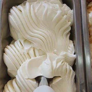 In estate con la seconda fioritura della Lavanda 'Imperia' spazio agli artigiani gelatieri per il gelato alla Lavanda