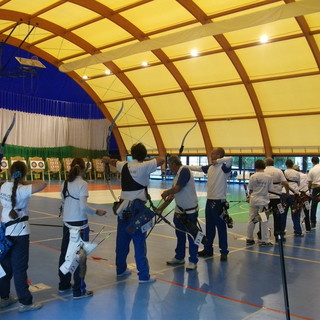 Tiro con l'Arco: serie di medaglie per gli Arcieri Imperiesi ieri al campionato regionale indoor
