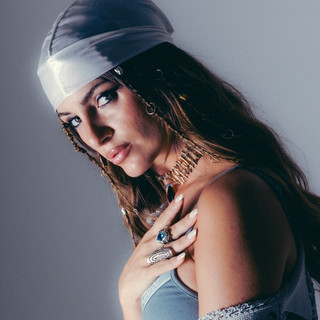 La sanremese Georgia Mos reinventa la leggendaria Pump The Jam in chiave Afro House