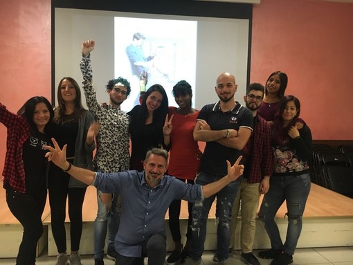 Passione, creatività e vere opere d'arte: il mondo dei parrucchieri visto con gli occhi degli alunni della Gori Hair School Passione, creatività e vere opere d'arte: il mondo dei parrucchieri visto con gli occhi degli alunni della Gori Hair School