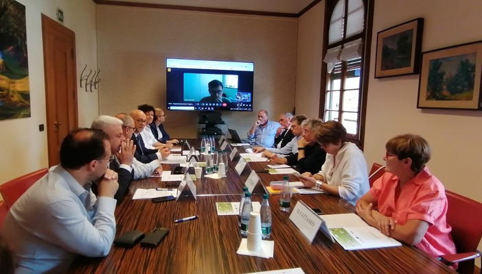 Imperia, alla Camera di Commercio il progetto Interreg "Goccia a Goccia” Imperia, alla Camera di Commercio il progetto Interreg "Goccia a Goccia”