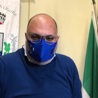 Provocazione del Sindaco di Riva Ligure: "Se il coprifuoco rimane alle 22 organizzeremo manifestazioni alle 5 del mattino"