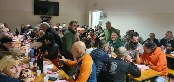Imperia: caccia al cinghiale, battuta straordinaria con 100 unità. Piana "Giornata di coesione venatoria" Imperia: caccia al cinghiale, battuta straordinaria con 100 unità. Piana "Giornata di coesione venatoria"