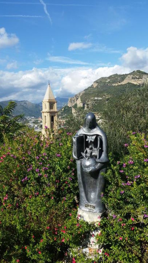 Ventimiglia: giornata dedicata alle erbe aromatiche ed officinali assieme a "Le ragazze di Wilma" in collaborazione con il comitato Centro Storico
