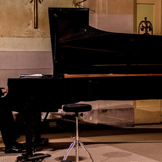 Arma di Taggia: questa sera a Villa Boselli concerto di improvvisazioni pianistiche del M° Giorgio Revelli Arma di Taggia: questa sera a Villa Boselli concerto di improvvisazioni pianistiche del M° Giorgio Revelli
