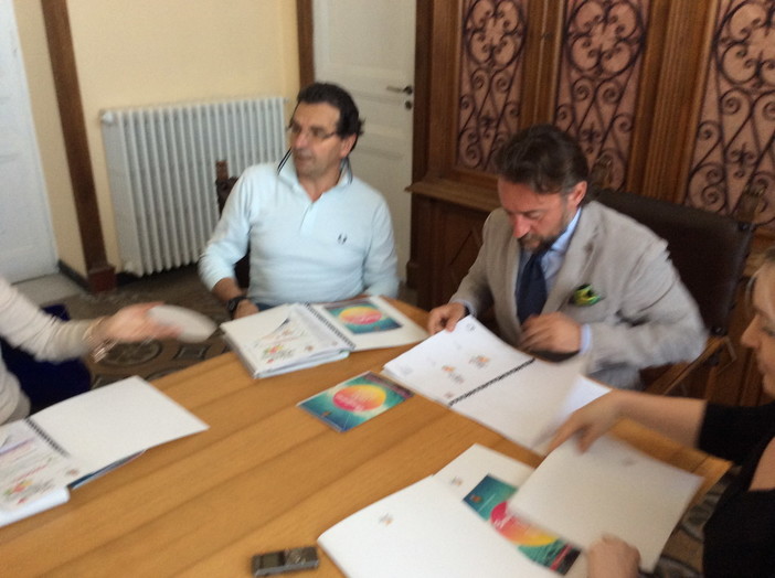 Lotta al punteruolo rosso a Bordighera: il Comune ora bussa a Roma, il Sindaco “in missione” nella capitale