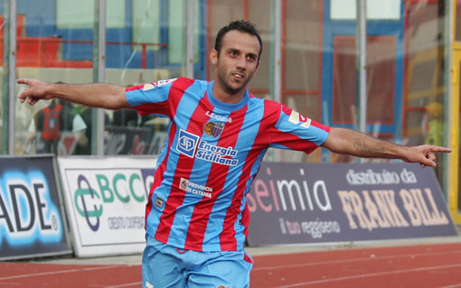 Nella foto Giuseppe Mascara con la maglia del Catania (foto tratta da Sky Sport) Nella foto Giuseppe Mascara con la maglia del Catania (foto tratta da Sky Sport)