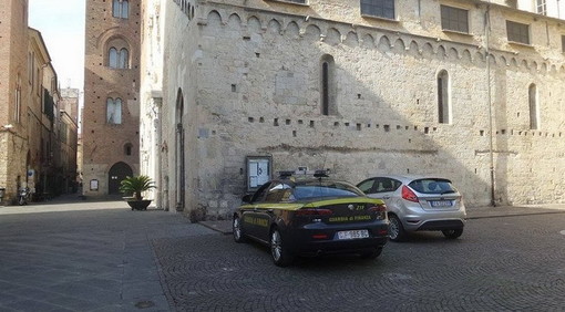 Da don Licciardello alla Caritas, controlli della Guardia di Finanza alla Curia di Albenga Da don Licciardello alla Caritas, controlli della Guardia di Finanza alla Curia di Albenga