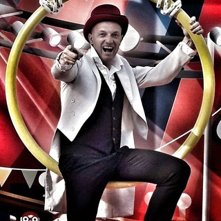The circus… One Million Dream al Villaggio di Natale The circus… One Million Dream al Villaggio di Natale