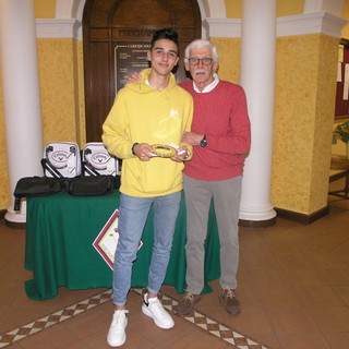 Golf. Circolo degli Ulivi di Sanremo, grande successo per una doppia gara di prestigio Golf. Circolo degli Ulivi di Sanremo, grande successo per una doppia gara di prestigio