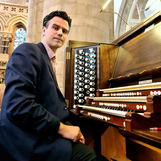 Per il concerto del Maestro Giorgio Revelli l’abbraccio della comunità di Arma di Taggia