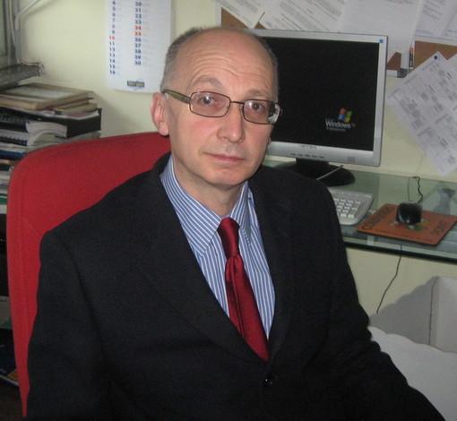 Imperia: il Preside Giovanni Poggio lascerà l'Istituto "G. Ruffini", si trasferirà a Genova