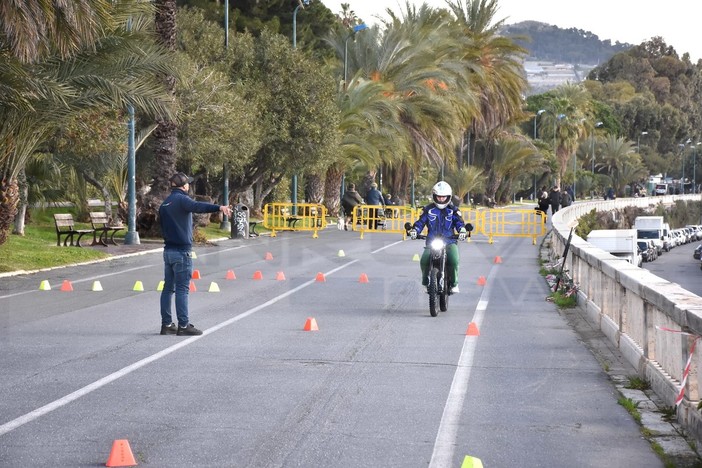 Sanremo: mercoledì appuntamento con il progetto Sicurezza in moto ‘Guido bene, guido sicuro!’ Sanremo: mercoledì appuntamento con il progetto Sicurezza in moto ‘Guido bene, guido sicuro!’