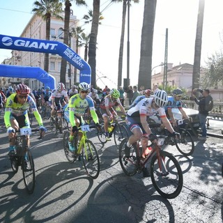 Sanremo: 600 gli iscritti alla 'Granfondo', splendida giornata di sole e promozione del territorio (Foto)