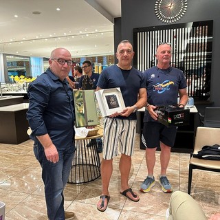 53° randonnée Milano-Sanremo, 600 ciclisti al via: presente anche van der Poel