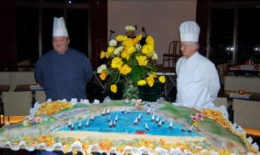 A Bordighera la torta più lunga della Liguria, 500 metri di dessert per il compleanno di tutti i bambini del mondo