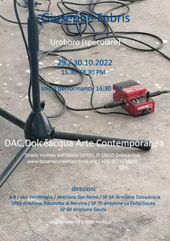 Performance sorprendente dell'artista Giuseppe Fabris nel bunker di Tilman a Dolceacqua Performance sorprendente dell'artista Giuseppe Fabris nel bunker di Tilman a Dolceacqua