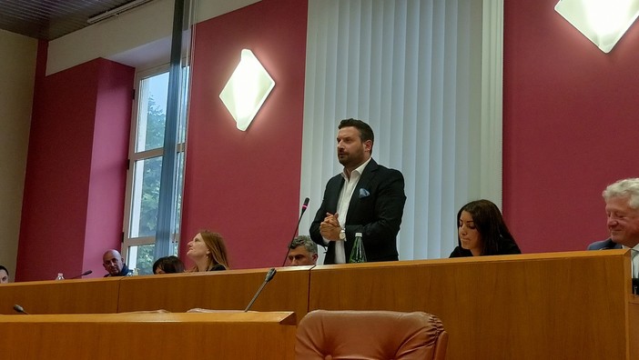 Ventimiglia, Strada Due Camini e Grimaldi: in consiglio comunle le interrogazioni del gruppo Sismondini Ventimiglia, Strada Due Camini e Grimaldi: in consiglio comunle le interrogazioni del gruppo Sismondini