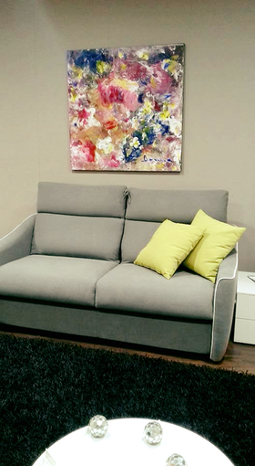 Divani, cucine, letti...e dipinti: da Gabbiani Interior Design l'arte è di casa Divani, cucine, letti...e dipinti: da Gabbiani Interior Design l'arte è di casa