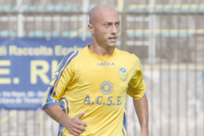 Calcio: nuovo acquisto per la Sanremese, preso l'attaccante Giuseppe Sifonetti Calcio: nuovo acquisto per la Sanremese, preso l'attaccante Giuseppe Sifonetti