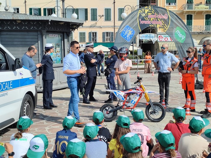Sanremo, Piazza Borea d’Olmo diventa un laboratorio per i bikers di domani Sanremo, Piazza Borea d’Olmo diventa un laboratorio per i bikers di domani