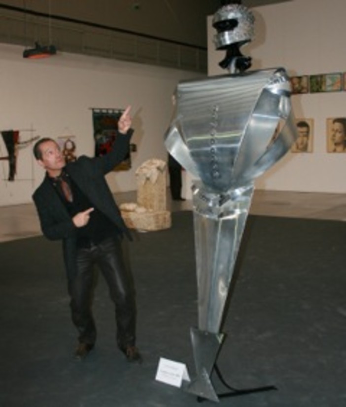 Elio Marchese, architetto di Sanremo, selezionato con una sua scultura per la Biennale di Venezia