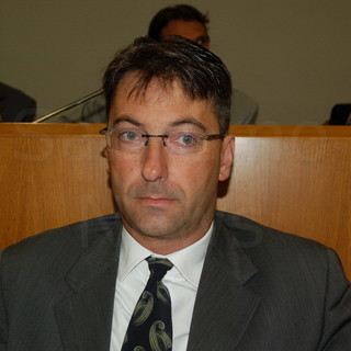 Ventimiglia: revisione bilancio comunale, secca risposta di Guglielmi a De Leo