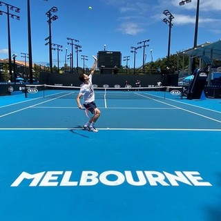 Gianluca Mager in azione sul cemento di Melbourne