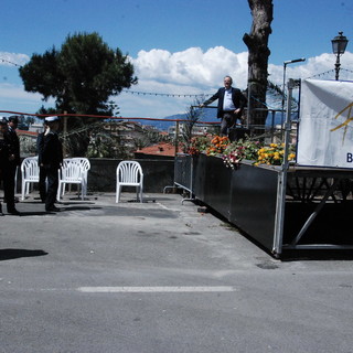 Giuramento di fedeltà per i dipendenti comunali di Bordighera, impegno anche degli amministratori